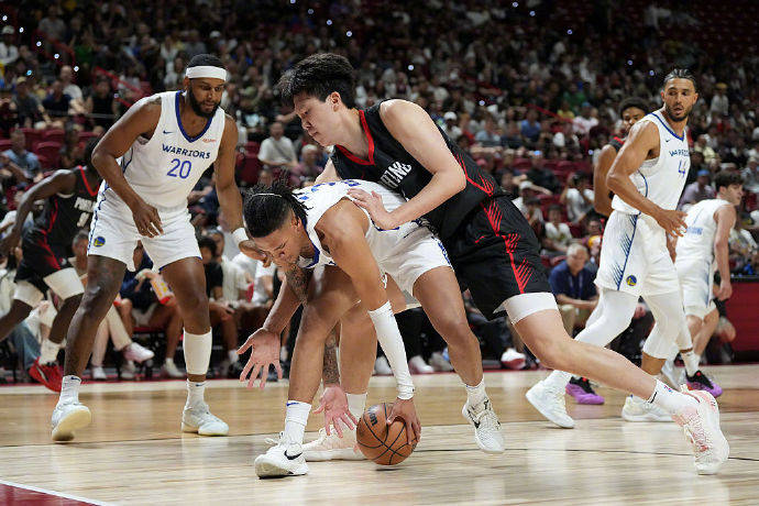 主动揽责！杨瀚森赛后反思输球：第一次背靠背腿不听使唤了