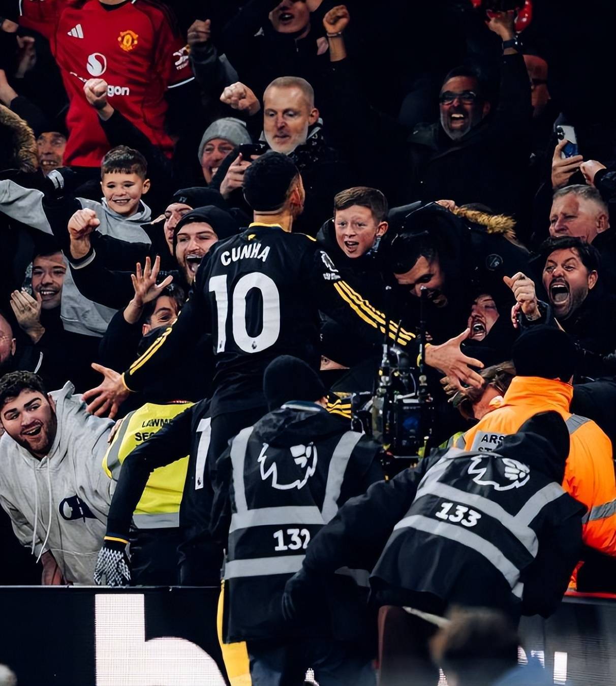 阿森纳主场2比3曼联，被绝杀暴露问题，卡里克两场胜仗含金量足